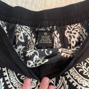 Cute black and white paisley skirt.